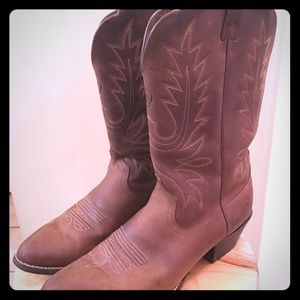 Women’s Heritage Ariat cowboy boots